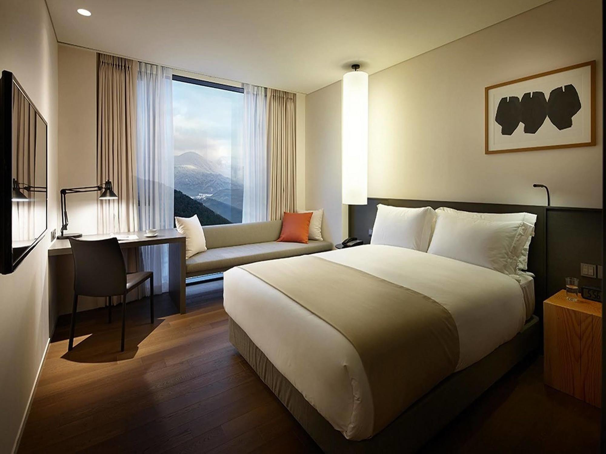 Shilla Stay Jeju Airport Екстериор снимка